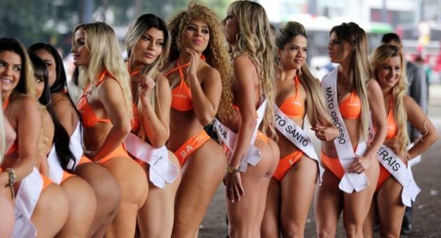 Brazilian “Miss BumBum 2018” Contest Turns Into A Brawl As Winner Is Accused Of Cheating