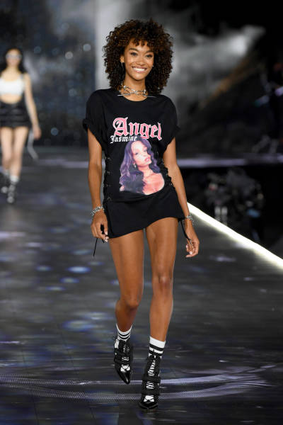 Victoria’s Secret Fashion Show In Full Glory