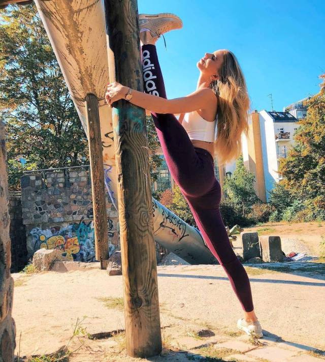 Fit Girls That Are Almost Too Hot to Handle