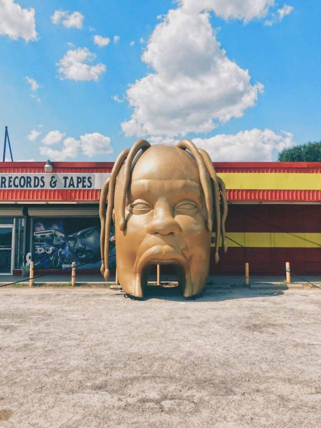 Hard-to-explain WTF Photos