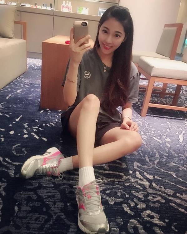 Take A Look At Taiwan’s Hottest Teacher