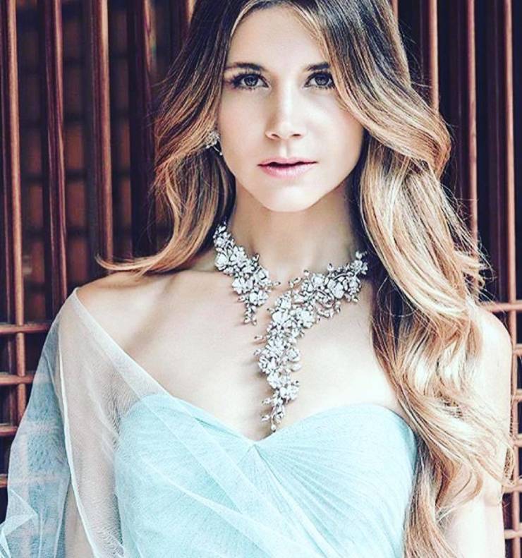 Beautiful Royal Women From Different Countries