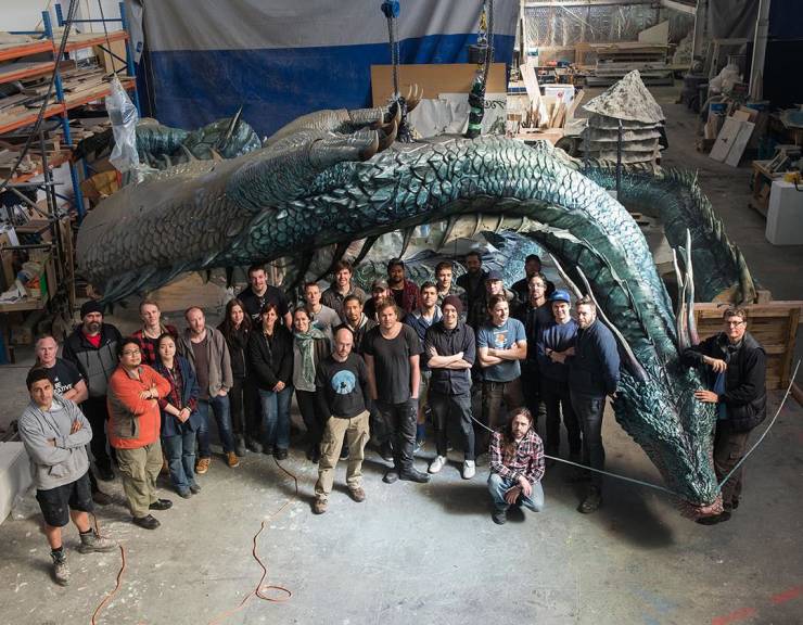 Behind-The-Scenes Shots Show The Secrets Of Hollywood Hits