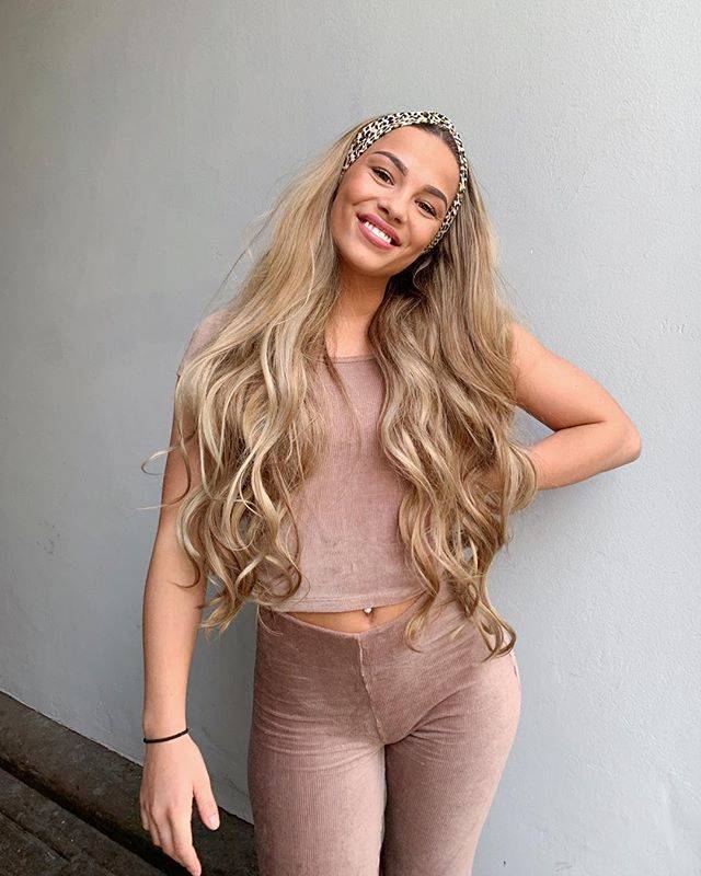 These Female Soldiers Look Great. Always