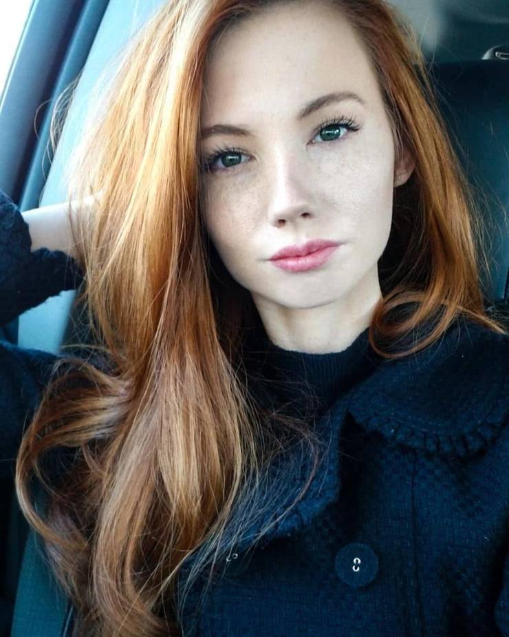 These Female Soldiers Look Great. Always