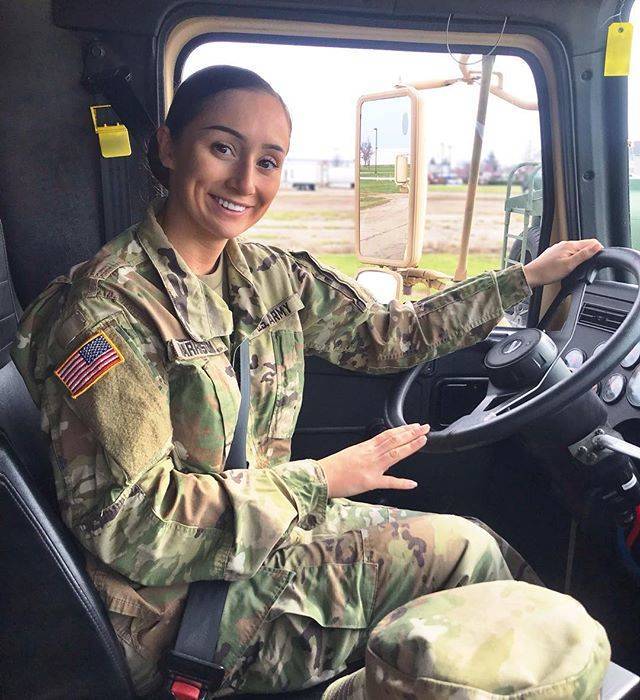 These Female Soldiers Look Great. Always