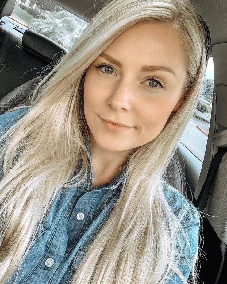 These Female Soldiers Look Great. Always