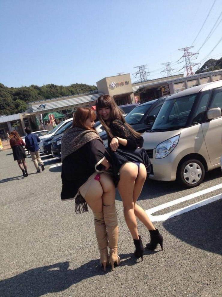 Girls Having A Ton Of Fun