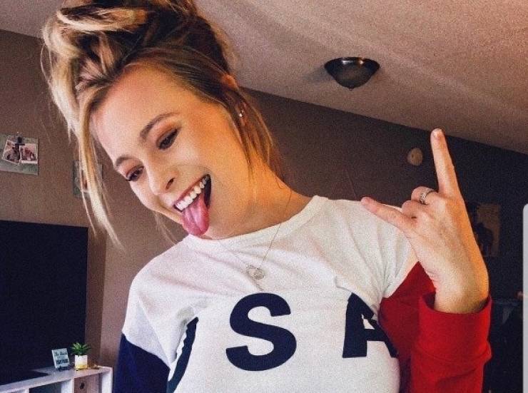 Get Ready For Some Tasty Underboob Pics