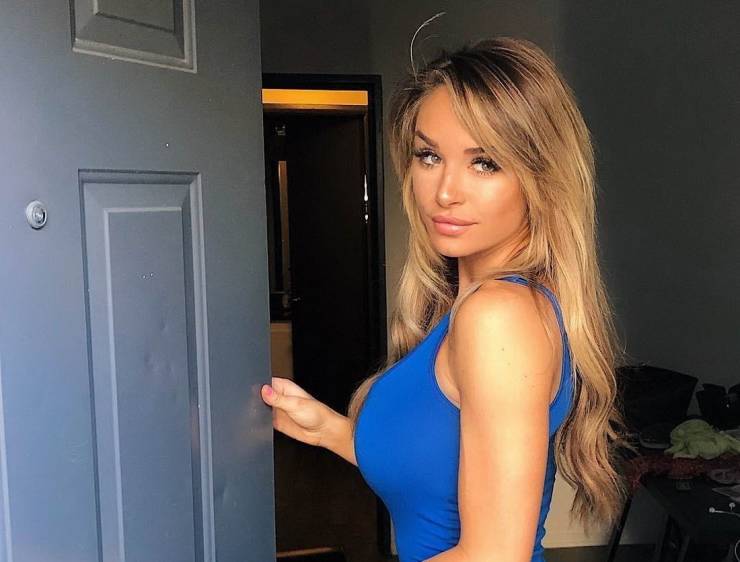 Oh My, Those Tight Dresses