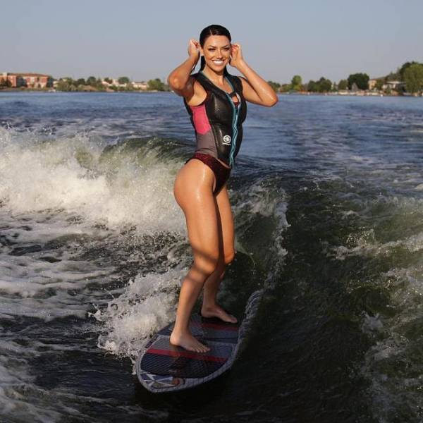 Wet Girls Are The Pinnacle Of Summer