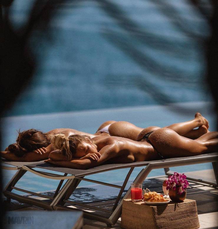 Butt Lovers Gather Around