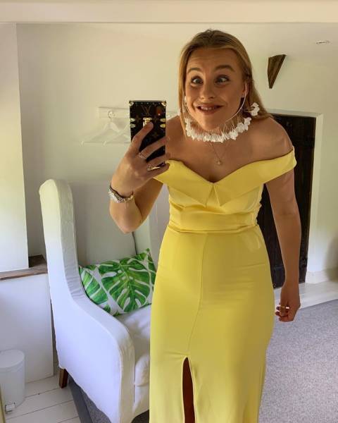 Instagram Star Teaches People To Accept Themselves And Love Their Imperfections