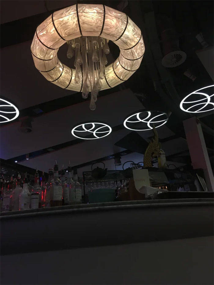 Restaurants, Come Up With Some Better Designs!