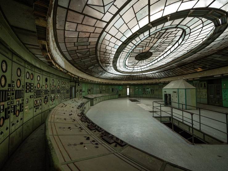 Abandoned Porn Is Pretty Real!