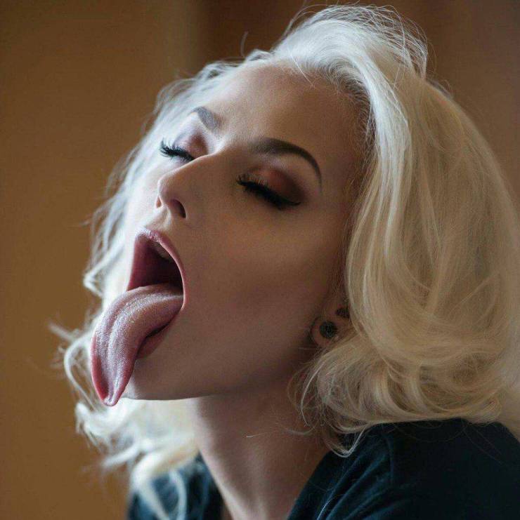 Girls Are Having Tons Of Fun!