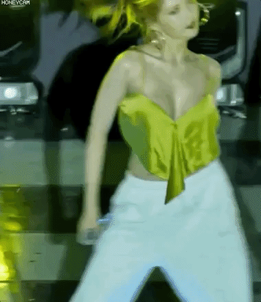 these clothing malfunctions are very welcome 29 gifs 8.html - 1 HD GIF | Premium Gallery 2019