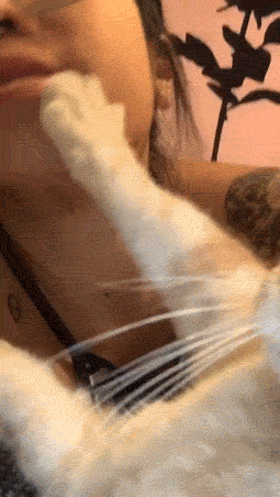 Hotties Fail Just Like Everyone Else…