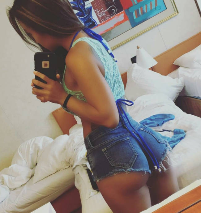 Wow, Those Reflections Are Sexy!