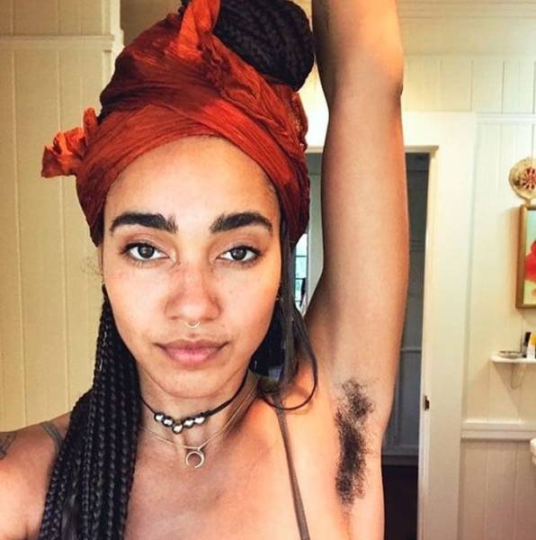 “Januhairy” Is Here, And Women Aren’t Hiding It