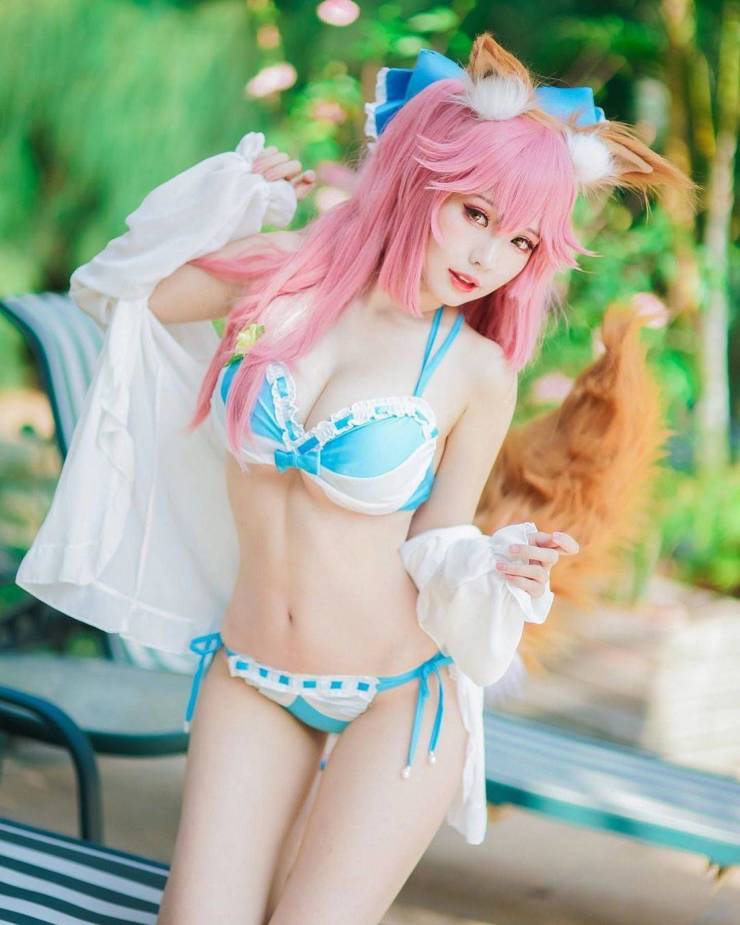 The Sexy Cosplay Girls of Every Nerd’s Fantasy