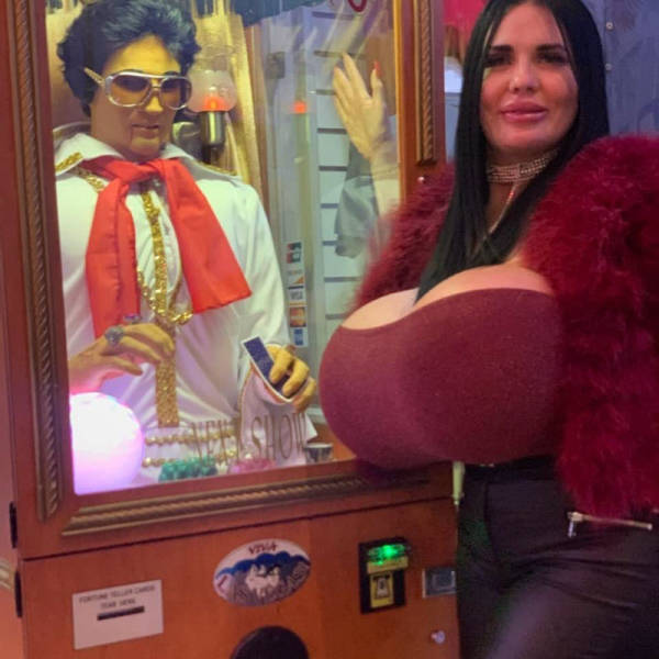 This Woman Just Can’t Stop Enlarging Her Breasts…