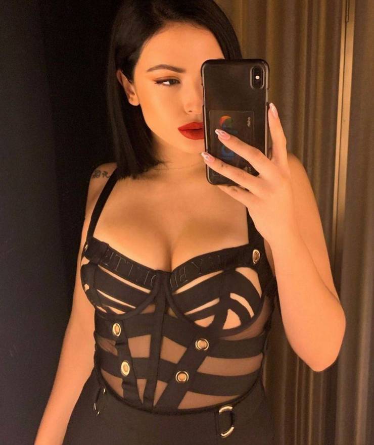 Girls In Sexy Lingerie