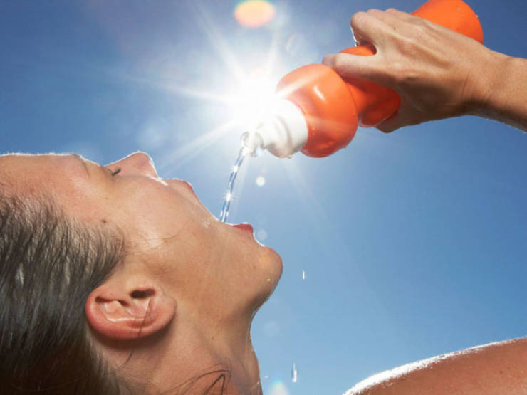 Do Women Even Know How To Drink Water?!