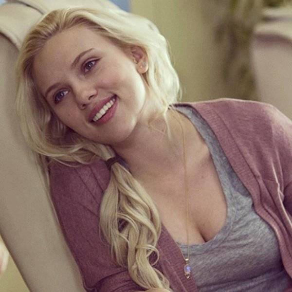 A Smokeshow Of Scarlett Johansson Facts!