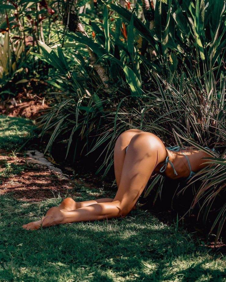 A Booty-full Collection of Girls