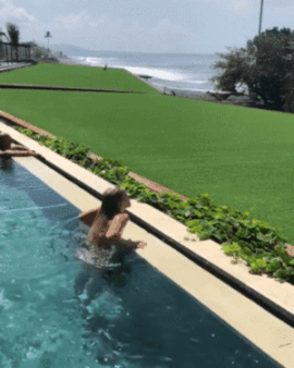 hot girls are here for you 30 gifs 2.html - 1 HD GIF | Premium Gallery 2020