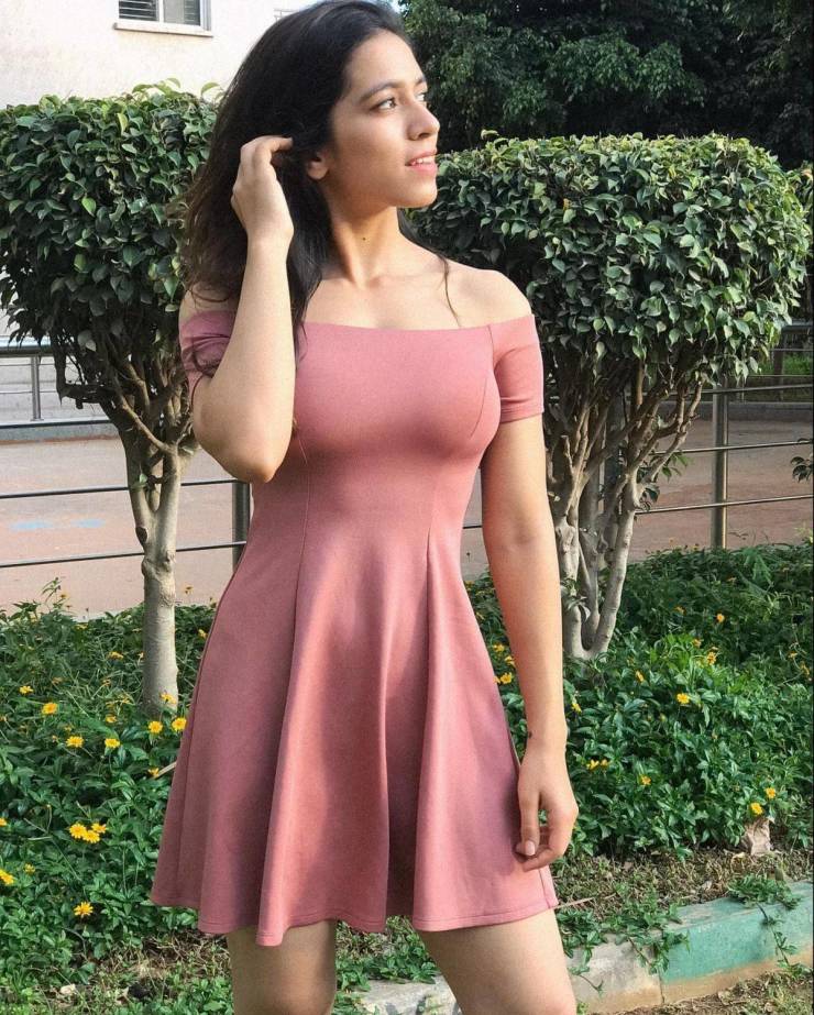 Oh My, Those Tight Dresses