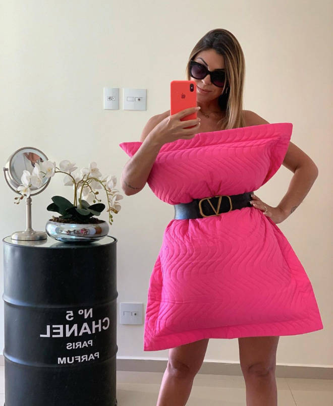 Flaunt Those Pillow Dresses!