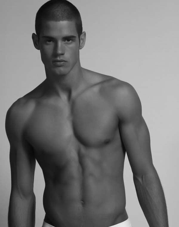 A little surprise for the ladies (49 pics)