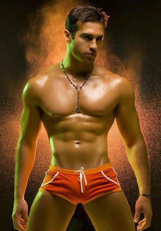 A little surprise for the ladies (49 pics)