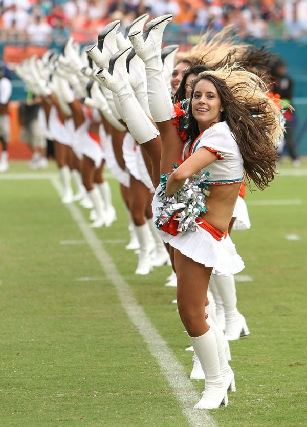 The best NFL cheerleaders of 2008 (73 pics)