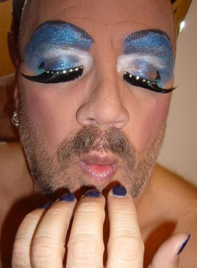 Transvestites. The hidden side of life (36 pics)