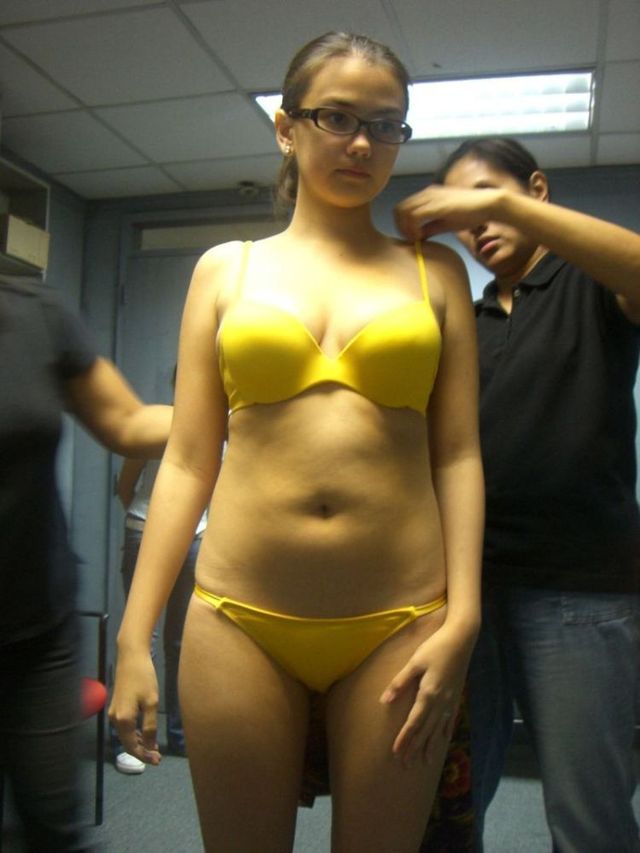 Photoshop power! (8 pics)