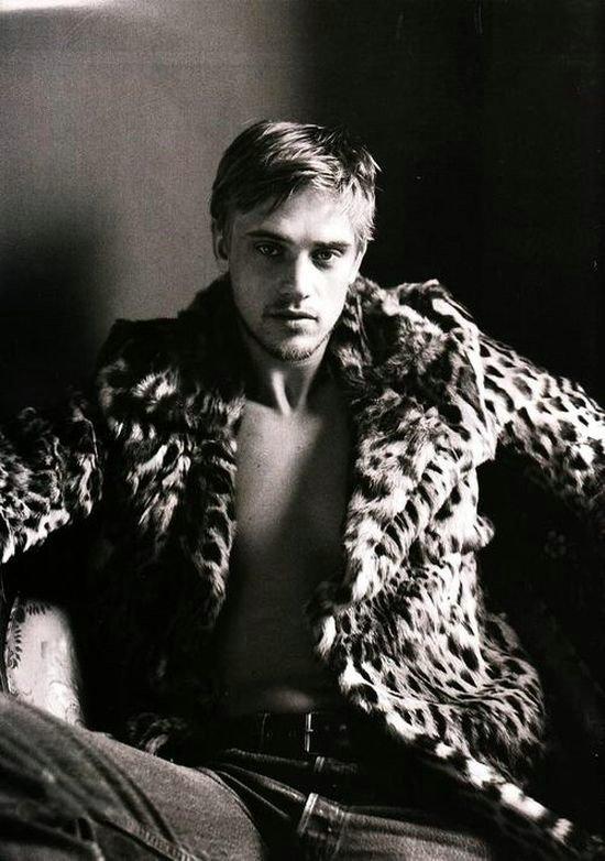 For ladies. Top 50 of the male models (52 pics)