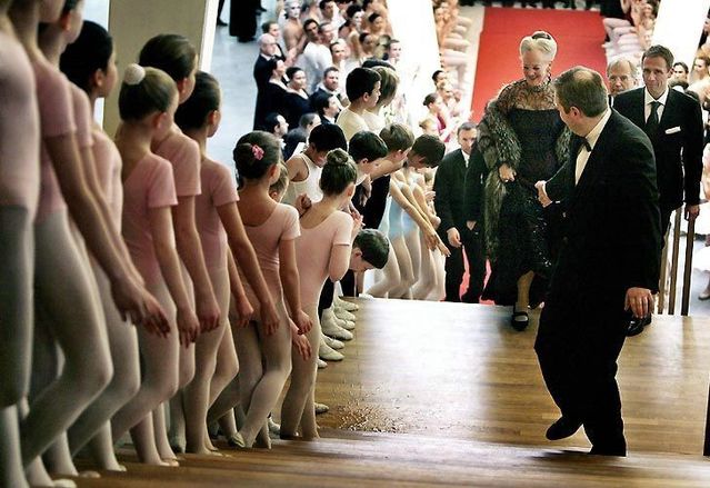 How to spoil a photo (103 pics)