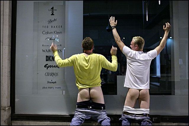 Nightlife in United Kingdom (40 pics)