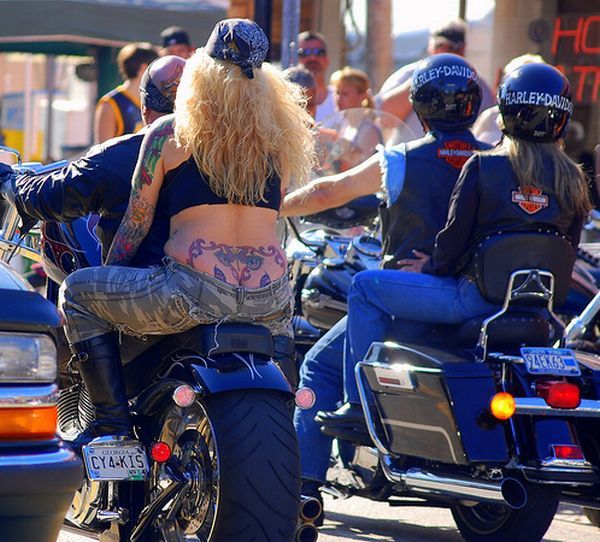 Bike week (61 pics)