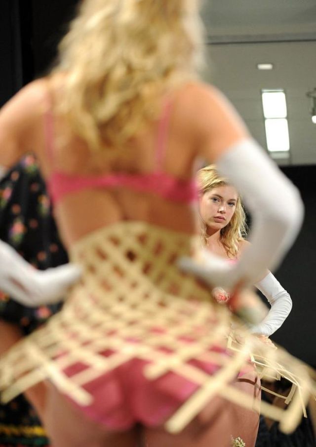 Doutzen Kroes, a real angel (23 pics)