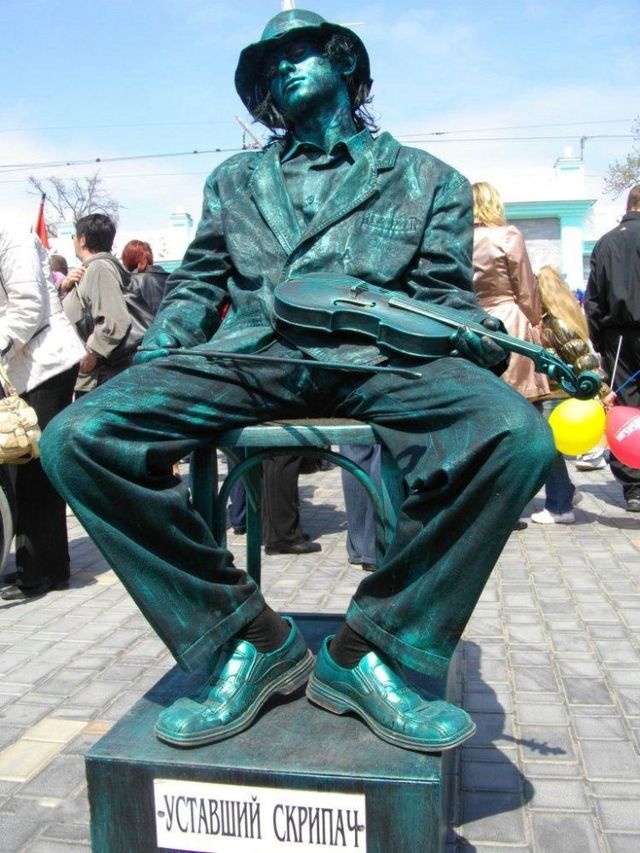 Living Statues Championship (30 pics)