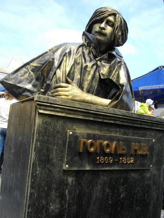 Living Statues Championship (30 pics)