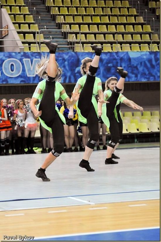 Russian cheerleading girls (66 pics)