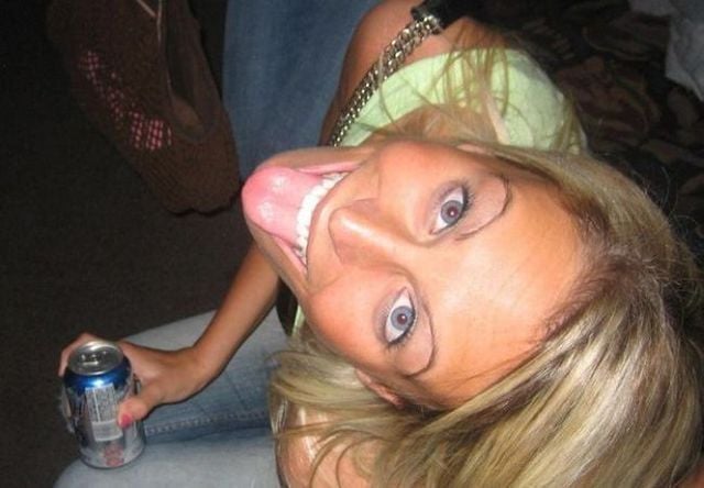 Girls on Friday and Saturday (21 pics)