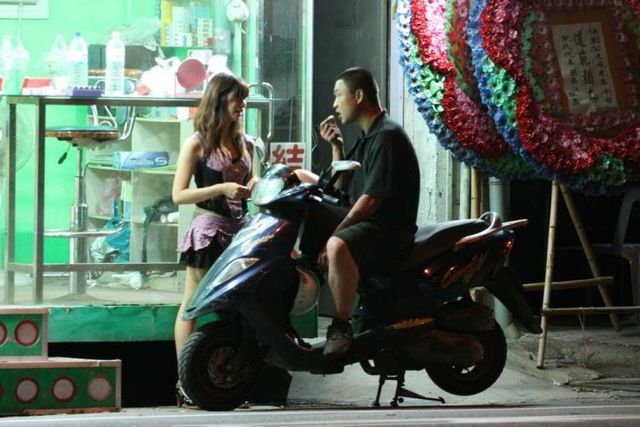 Incredible Taiwanese culture - Betel nut girls (53 pics)