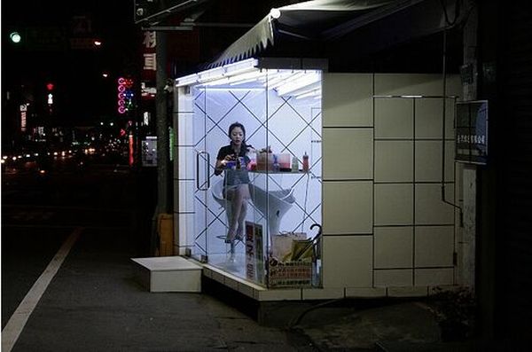 Incredible Taiwanese culture - Betel nut girls (53 pics)