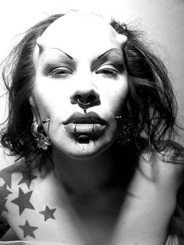 Transformation from hell (17 pics)